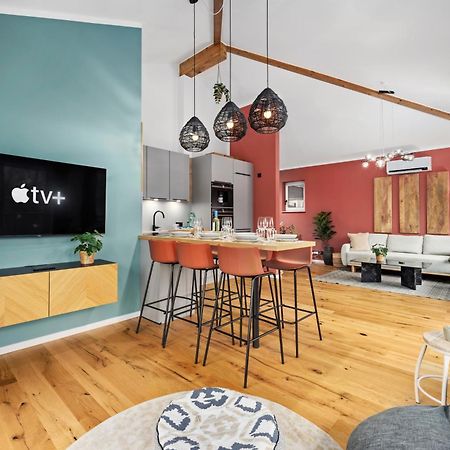 Edler Wohnraum Schwanenteich-Penthouse Mit Garage, Grill, Kaffeevollautomat, Klima, Lift & Terrasse Apartment Zwickau Bagian luar foto