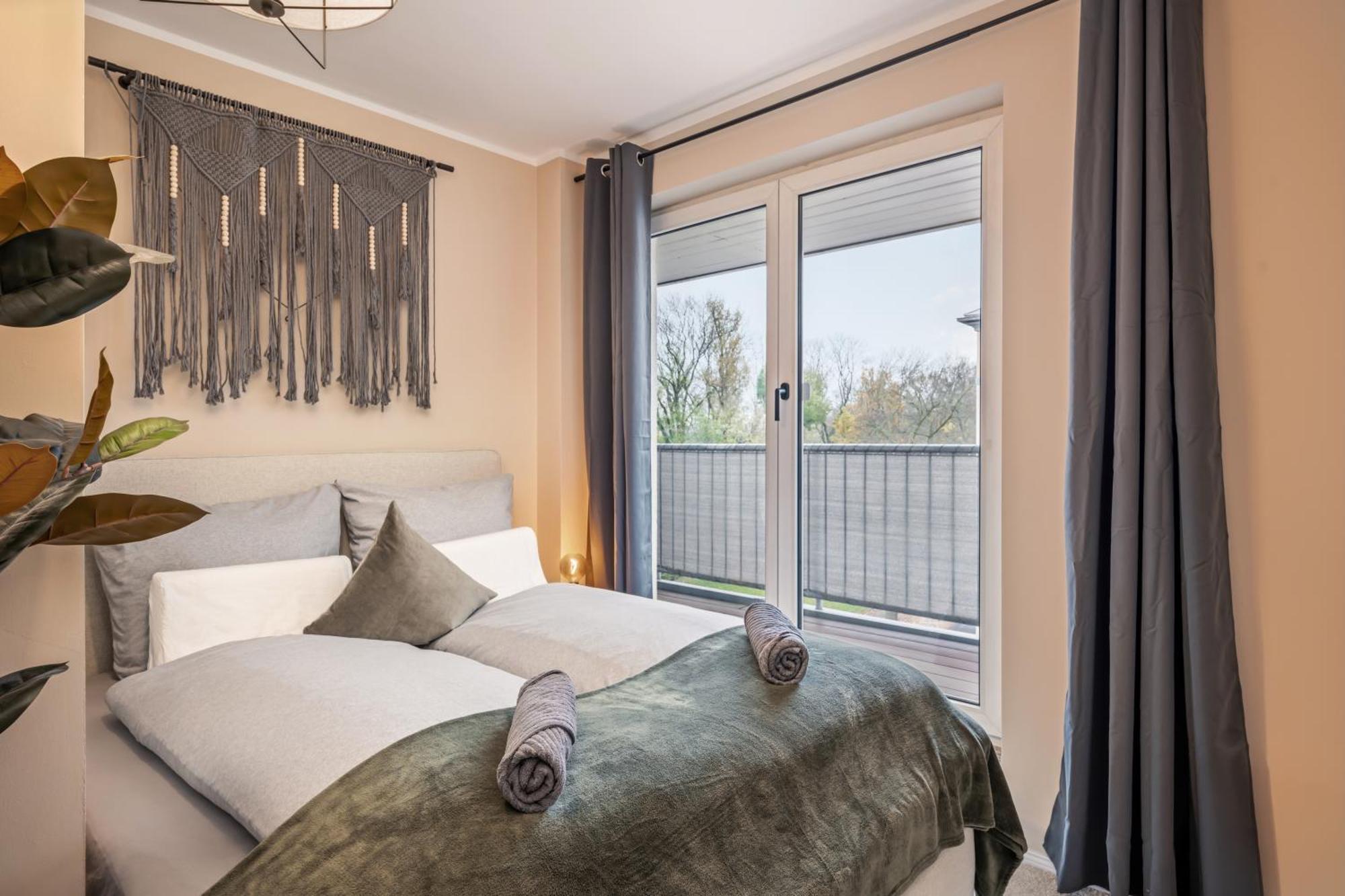 Edler Wohnraum Schwanenteich-Penthouse Mit Garage, Grill, Kaffeevollautomat, Klima, Lift & Terrasse Apartment Zwickau Bagian luar foto