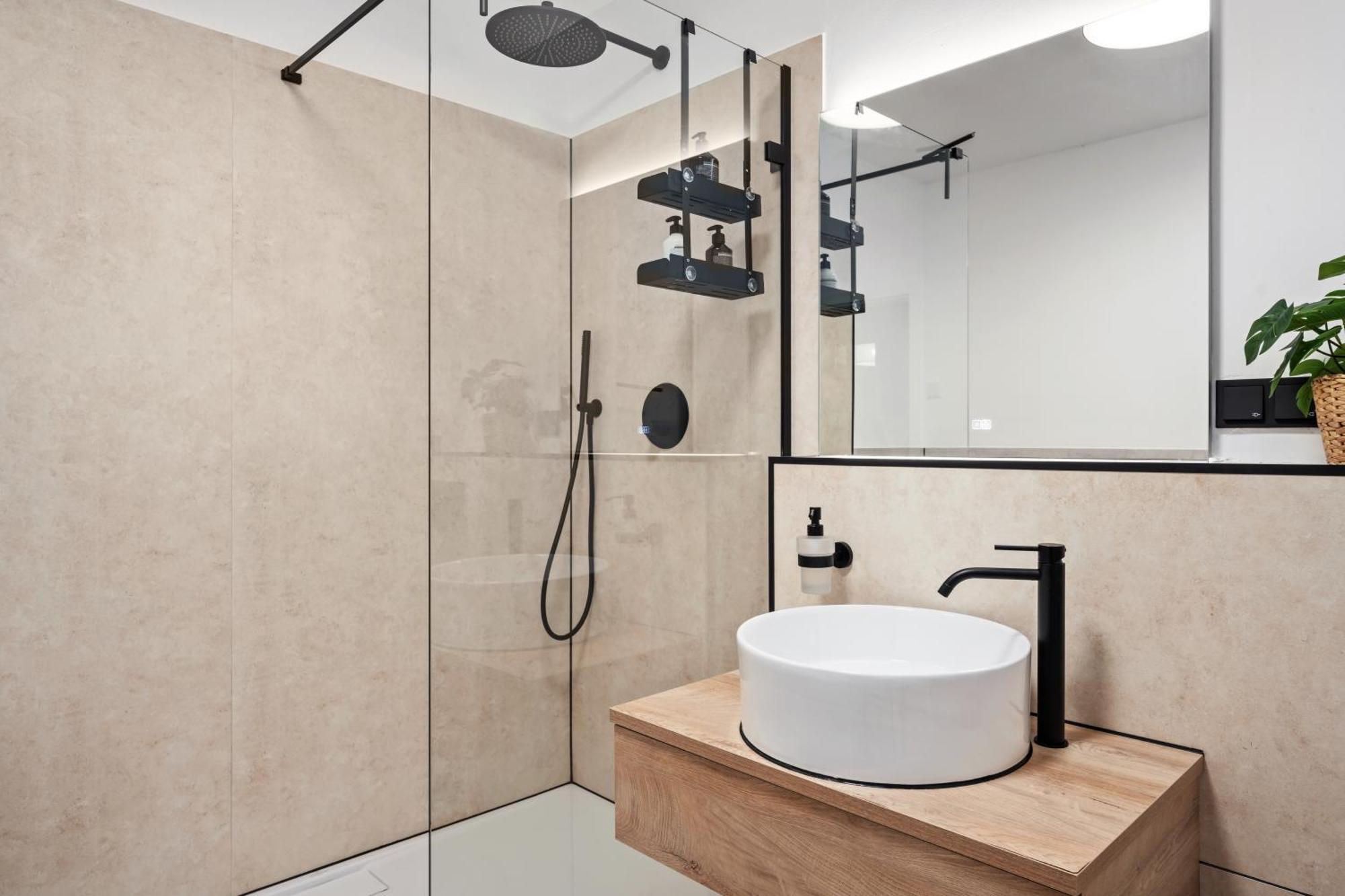 Edler Wohnraum Schwanenteich-Penthouse Mit Garage, Grill, Kaffeevollautomat, Klima, Lift & Terrasse Apartment Zwickau Bagian luar foto